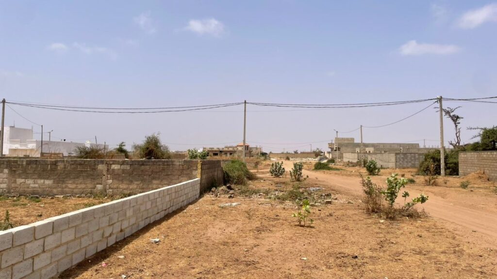 Terrain de 500 m² à vendre à Nguékokh