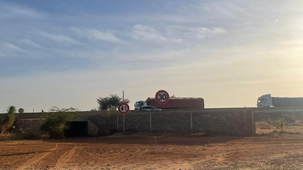 TERRAIN À VENDRE À NGUEKHOKH PROCHE DE SALY ET GANDIGAL